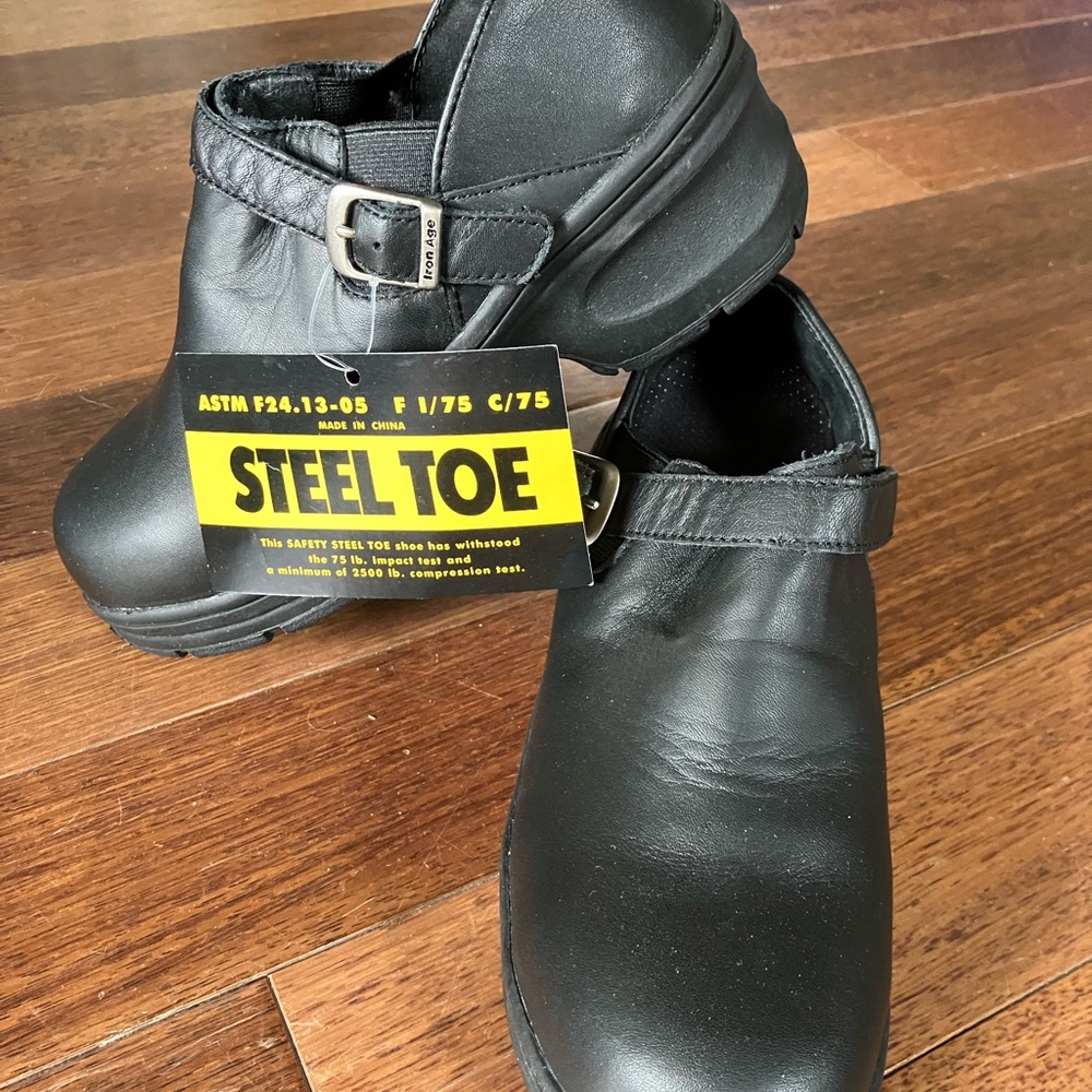 Iron Age black safety work clogs steel toe water proof leather round toe NWT 7